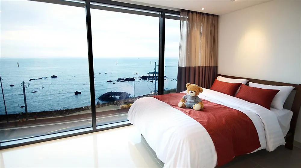 Vista Resort Jeju 3*,